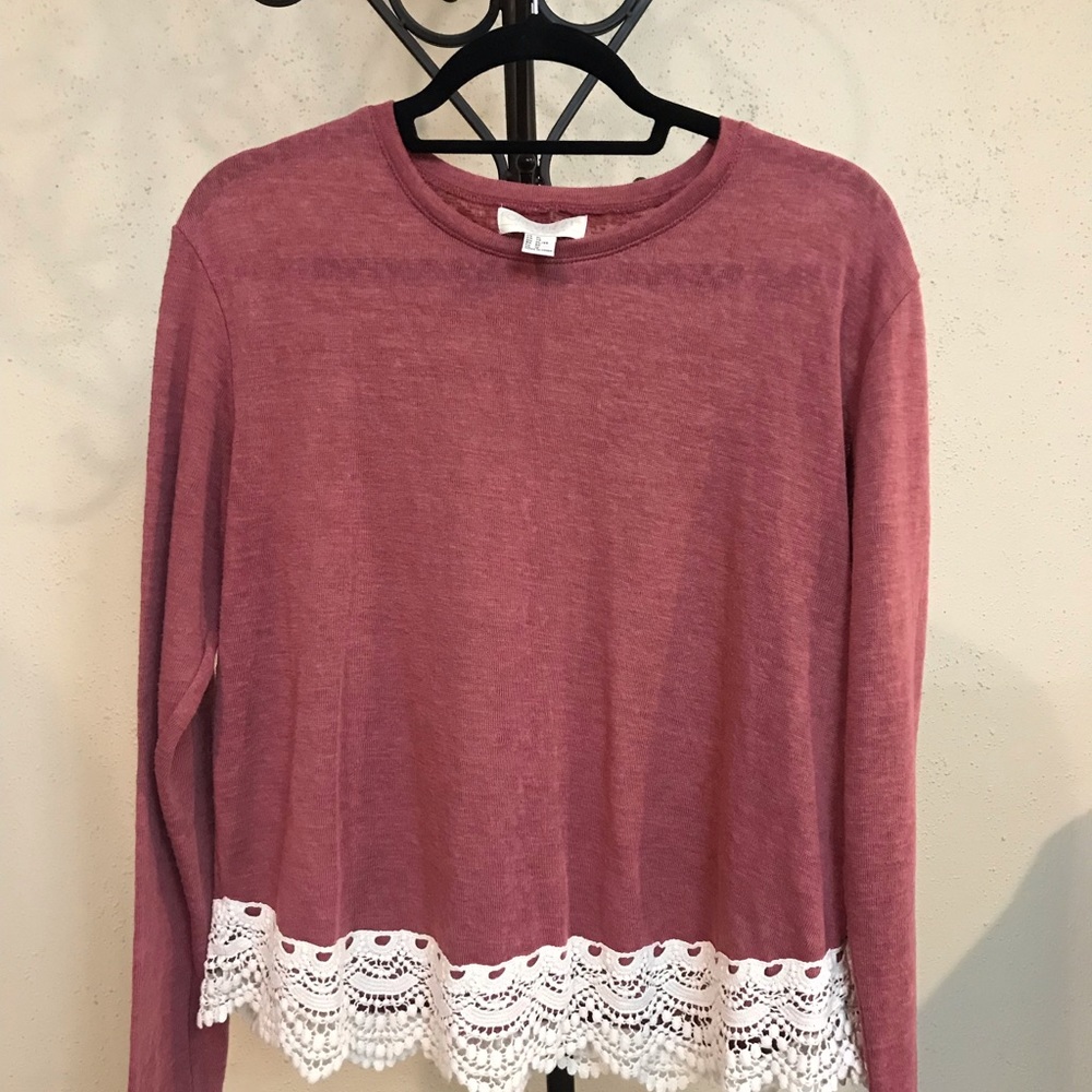 FOREVER 21 LIGHT SWEATER